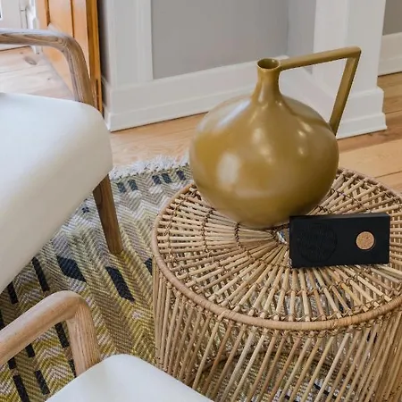 Апартаменты Casa Boma - Lighting & Modern With Balcony - Arroios Ii Лиссабон