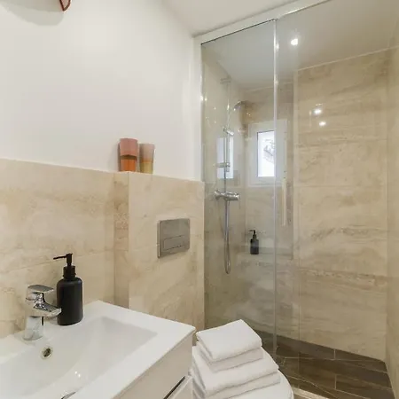 Casa Boma - Lighting & Modern With Balcony - Arroios Ii Appartement *